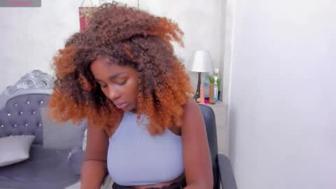 Snapshot of katherin_cruzz chatting on 11-29-25, 03:37 katherin online show from 11-29-25, 03:37