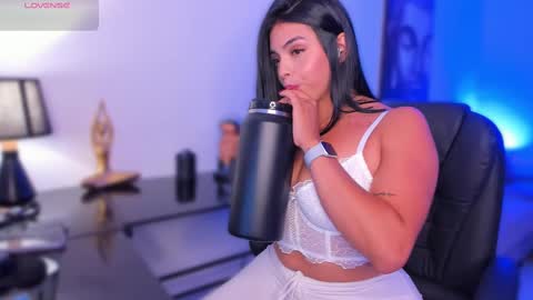 Snapshot of katherin_mons chatting on 02-10-25, 10:19 KATHERIN MONS online show from 02-10-25, 10:19