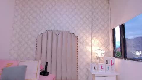 KATHE   online show from 07-26-26, 11:06