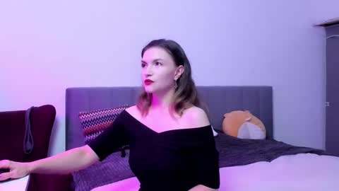 Katherine online show from 10-23-25, 03:33