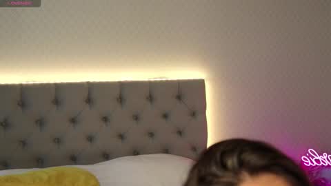 Snapshot of katherinepinke chatting on 10-19-25, 05:30 katherinepinke online show from 10-19-25, 05:30