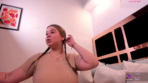 Snapshot of katherinn_gomezz chatting on 11-27-25, 11:34 Katherin online show from 11-27-25, 11:34