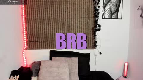 Snapshot of kathhoney1 chatting on 01-31-25, 06:24 Kath online show from 01-31-25, 06:24