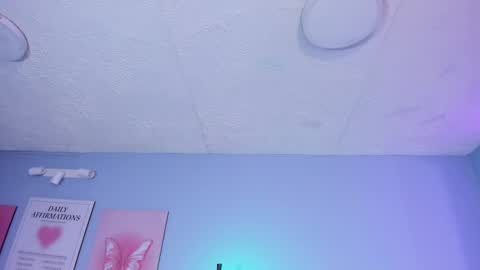 Snapshot of kathia_saenz chatting on 09-12-25, 04:12 Kathia  online show from 09-12-25, 04:12