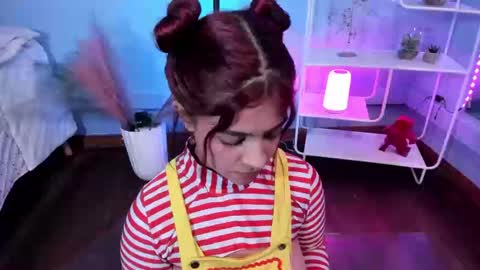 Snapshot of kathia_saenz chatting on 10-02-25, 04:08 Kathia  online show from 10-02-25, 04:08