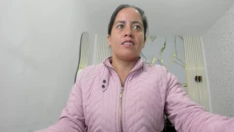 Paola online show from 03-27-26, 01:00