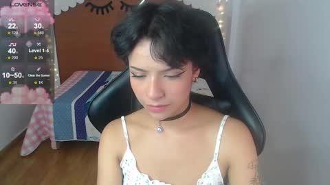 Snapshot of kathina_t chatting on 12-14-24, 05:14 kathina online show from 12-14-24, 05:14