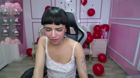 Snapshot of kathina_t chatting on 02-20-25, 11:32 kathina online show from 02-20-25, 11:32