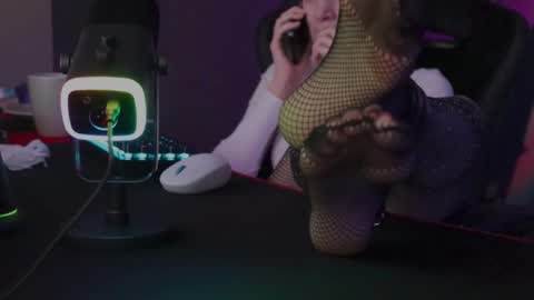 kathleen_frost online show from 12-19-24, 06:23