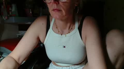Kathleen online show from 07-11-26, 08:33