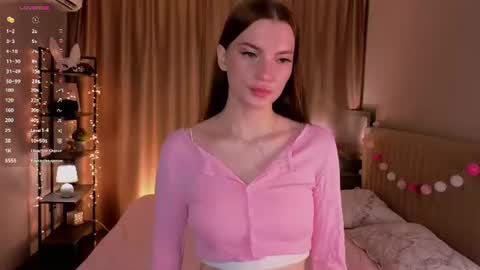 Lola online show from 07-14-26, 04:06