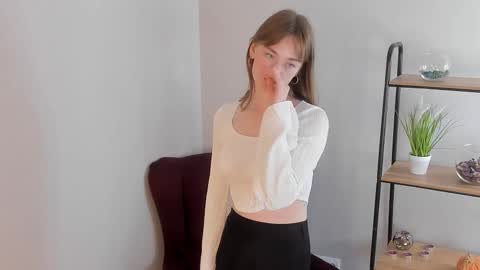 Snapshot of kathryn_bishop chatting on 10-11-25, 08:07 Jane online show from 10-11-25, 08:07