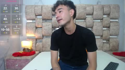 Kaht y Aiden online show from 05-02-26, 01:49