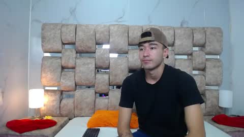 Kaht y Aiden online show from 07-22-26, 01:03