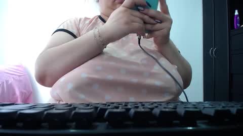 Snapshot of kathybigboobsbbw_ chatting on 12-10-24, 03:22 kathybigboobsbbw_ online show from 12-10-24, 03:22