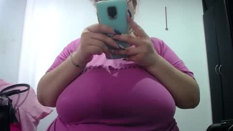 Snapshot of kathybigboobsbbw_ chatting on 12-20-24, 07:50 kathybigboobsbbw_ online show from 12-20-24, 07:50