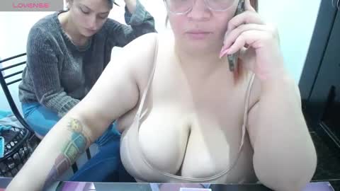 Snapshot of kathybigboobsbbw_ chatting on 01-28-25, 03:46 kathybigboobsbbw_ online show from 01-28-25, 03:46