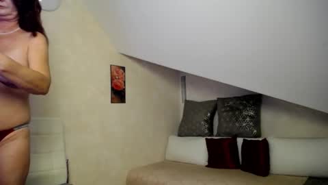 Snapshot of kathylovexxx chatting on 10-29-25, 04:15 Kathy online show from 10-29-25, 04:15