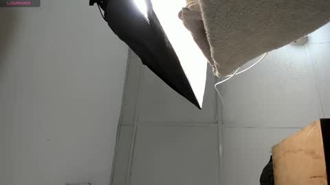 Snapshot of katia_12_ chatting on 02-12-25, 11:30 katia_12_ online show from 02-12-25, 11:30