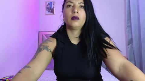 Katia collins online show from 10-20-25, 04:24