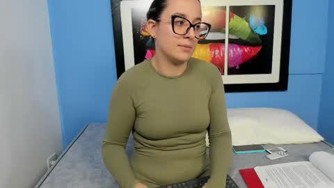 Khaterine online show from 10-28-25, 08:33