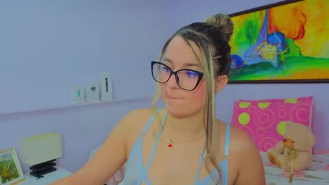 Khaterine online show from 04-22-26, 12:18