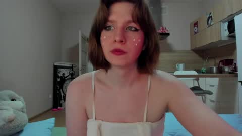 KatieNPZD online show from 05-26-26, 01:29