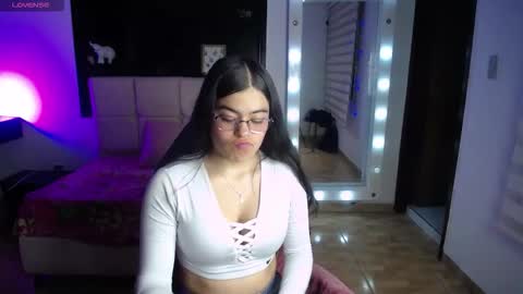 katia_pretty_ online show from 03-18-26, 04:15