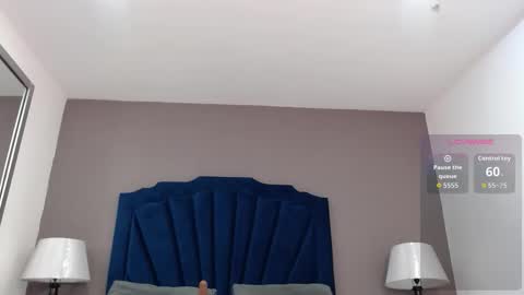 Snapshot of katiafosterr chatting on 10-15-25, 11:21 Katia Foster online show from 10-15-25, 11:21