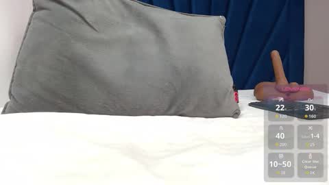 Snapshot of katiafosterr chatting on 11-26-25, 02:07 Katia Foster online show from 11-26-25, 02:07