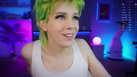 Snapshot of katie_cutie_ts chatting on 10-16-25, 06:42 Katie online show from 10-16-25, 06:42