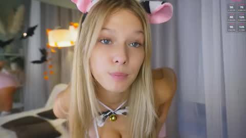 Katie online show from 10-27-25, 01:37