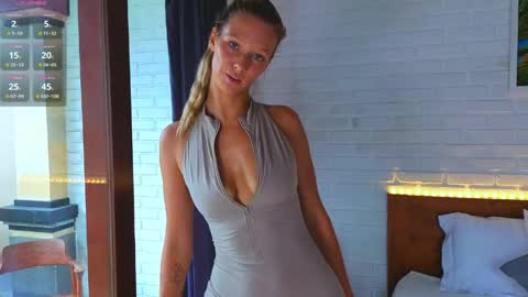 Katie online show from 04-29-26, 04:38