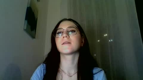 katie_foxi online show from 02-21-25, 11:21