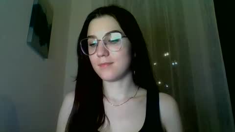katie_foxi online show from 03-07-25, 07:16