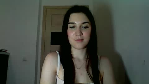 Snapshot of katie_foxi chatting on 05-22-26, 06:13 katie_foxi online show from 05-22-26, 06:13