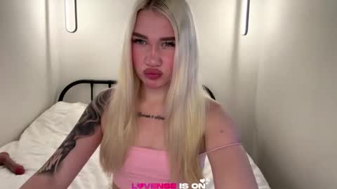 katie_glow online show from 07-15-26, 06:18