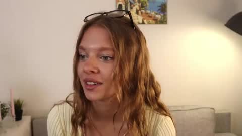 Mary online show from 07-12-26, 06:04