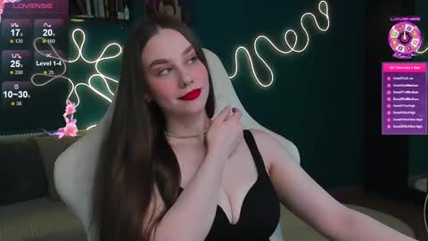 Snapshot of katie_taylorr chatting on 03-10-26, 09:53 Katie online show from 03-10-26, 09:53