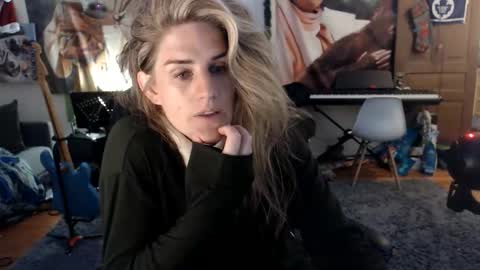 Katie online show from 05-29-26, 04:21