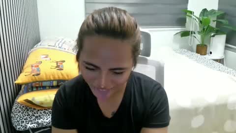 katiefrox  online show from 01-23-25, 01:13