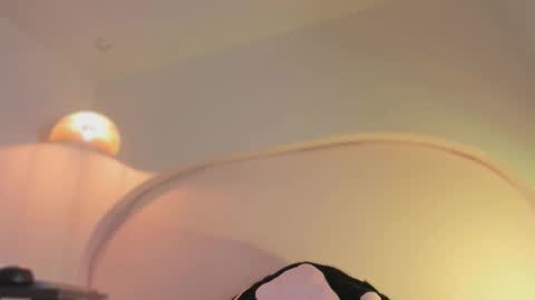 Snapshot of katiepeach_ chatting on 10-09-25, 11:30 Katy  IGPeach kat666 online show from 10-09-25, 11:30