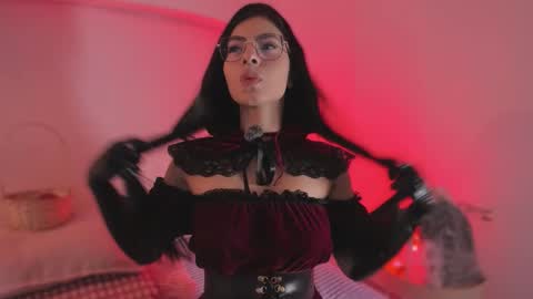 Snapshot of katiepeach_ chatting on 10-30-25, 12:17 Katy  IGPeach kat666 online show from 10-30-25, 12:17