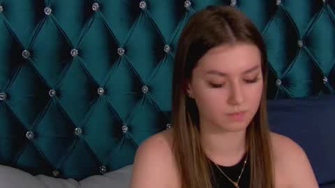 katiereeves online show from 10-23-25, 07:01