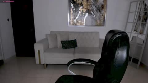 Kate Stonne online show from 09-12-25, 02:22