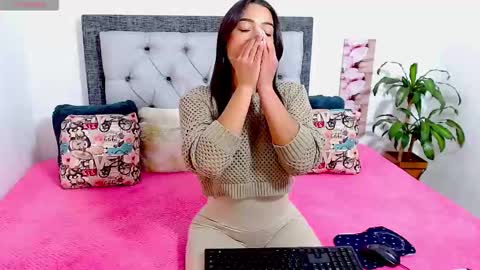 Snapshot of katikloving chatting on 02-14-26, 03:42 Follow Instagram katikloving online show from 02-14-26, 03:42