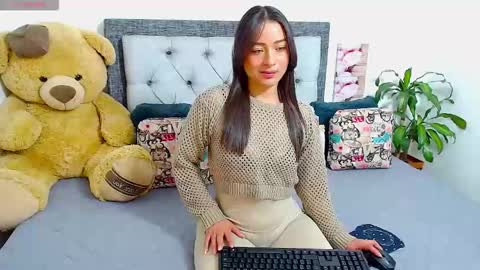 Snapshot of katikloving chatting on 03-05-26, 07:26 Follow Instagram katikloving online show from 03-05-26, 07:26