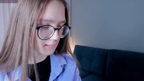 Scarlett online show from 11-30-25, 08:40