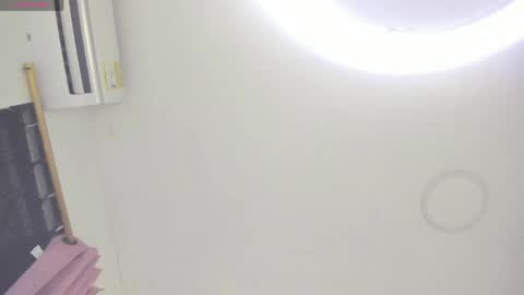 Snapshot of katitaluxury_hot chatting on 05-28-26, 12:19 katitaluxury_hot online show from 05-28-26, 12:19