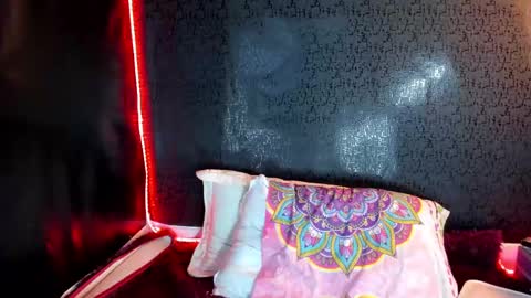 Snapshot of katizaldana chatting on 02-15-25, 05:09 kati online show from 02-15-25, 05:09